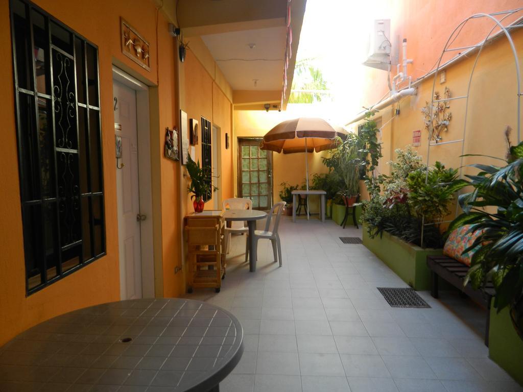 Bella Sombra Guest House Downtown ベリーズシティ 部屋 写真